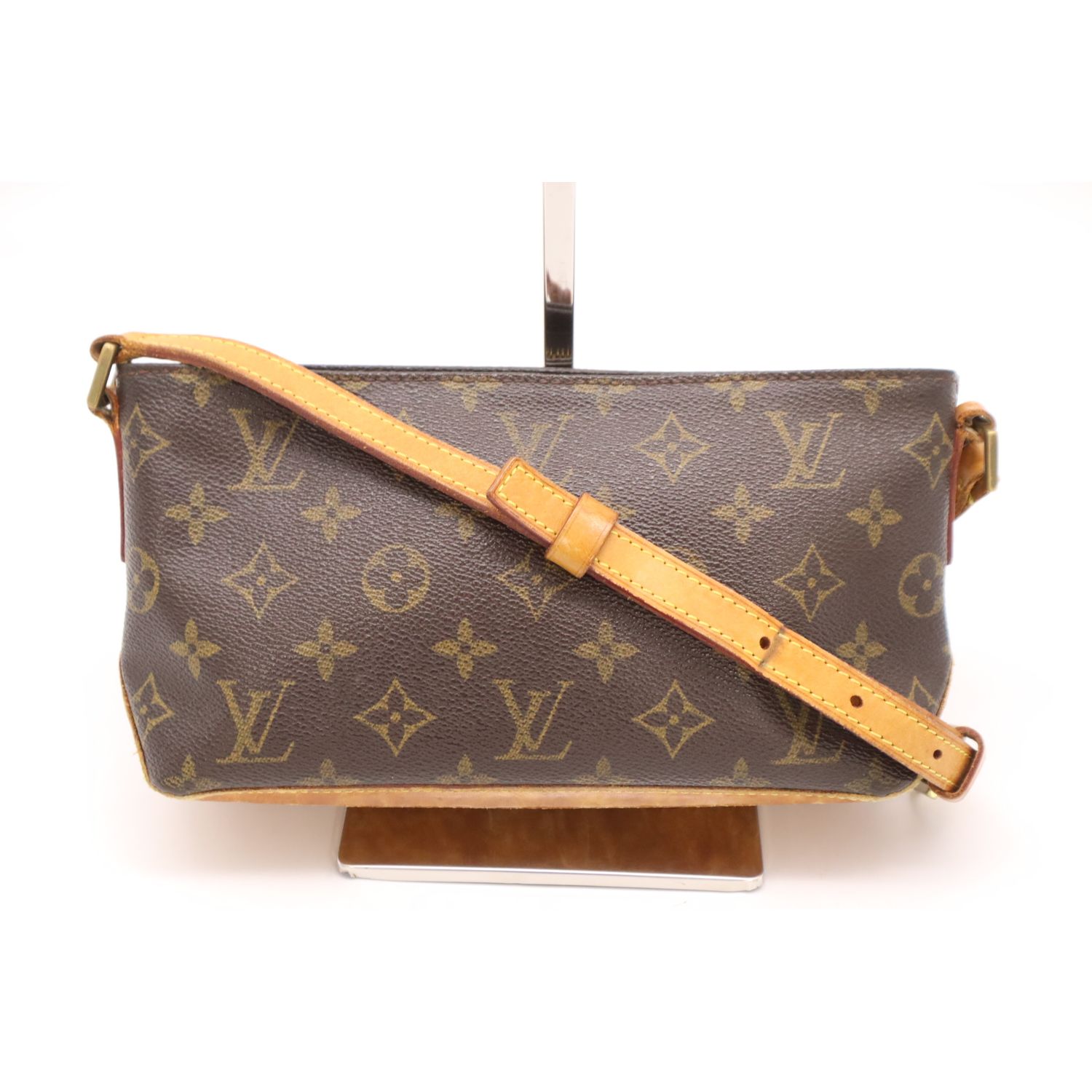 LOUIS VUITTON M51240 Monogram Troter Shoulder Bag